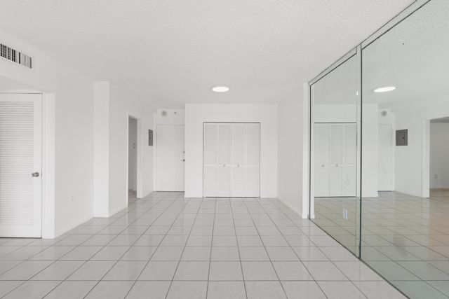 400 Kings Point Drive 1628, Sunny Isles Beach, FL 33160