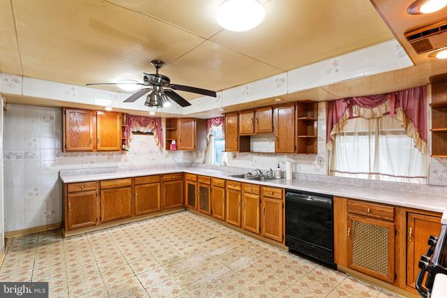 4813 N 13TH ST, Philadelphia, PA 19141