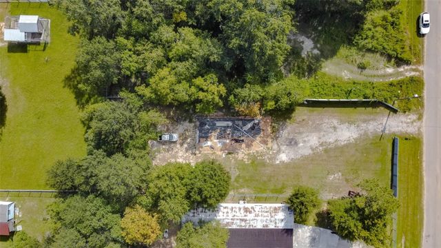 303 County Road 3417, Cleveland, TX 77327