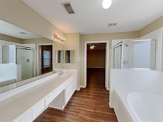 411 Cedar Point Drive, League City, TX 77573
