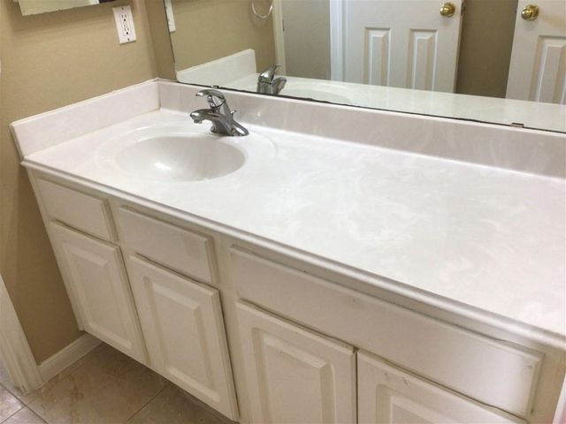 411 Cedar Point Drive, League City, TX 77573
