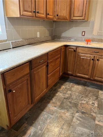 524 West Ostrander Avenue, Syracuse, NY 13205