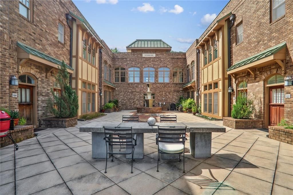 1860 Gordon NE Manor 110, Atlanta, GA 30307