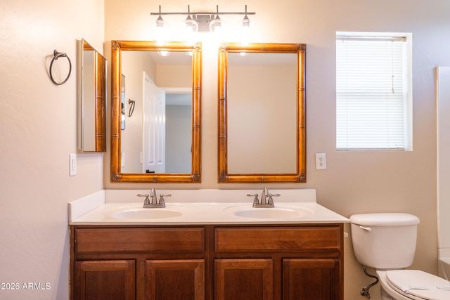 1531 S LONGSPUR Lane, Gilbert, AZ 85296