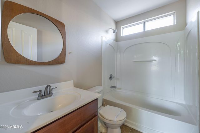 1531 S LONGSPUR Lane, Gilbert, AZ 85296