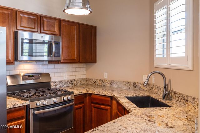 1531 S LONGSPUR Lane, Gilbert, AZ 85296