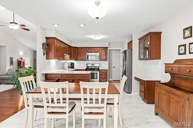 4382 Shelfield, Swansea, IL 62226
