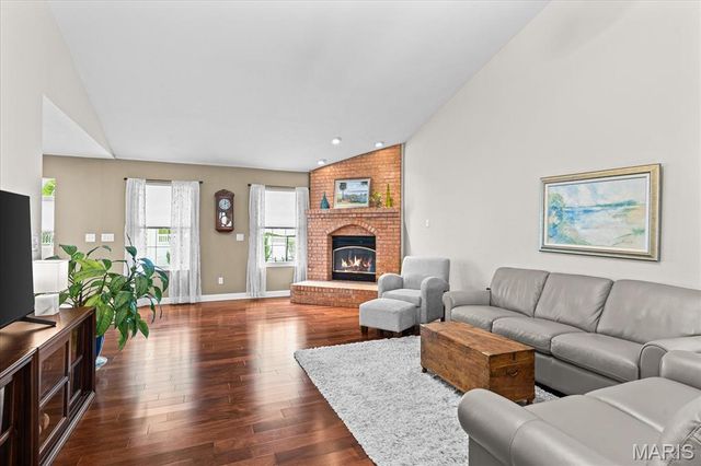 4382 Shelfield, Swansea, IL 62226