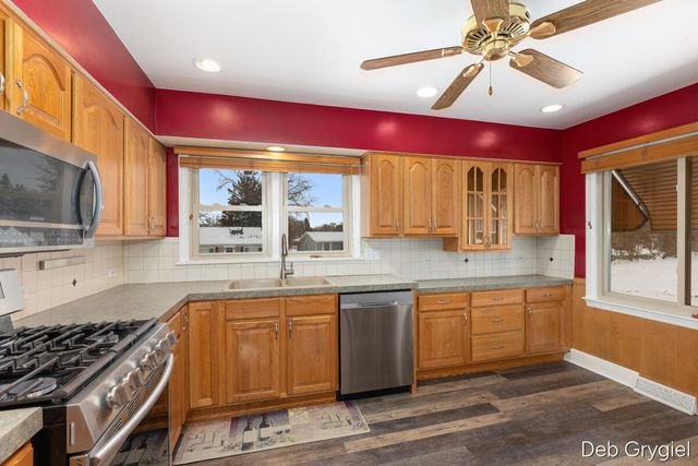 1715 Oswego Street NW, Grand Rapids, MI 49504