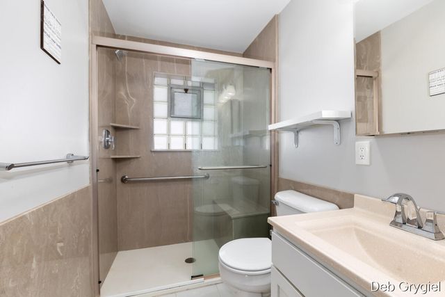 1715 Oswego Street NW, Grand Rapids, MI 49504