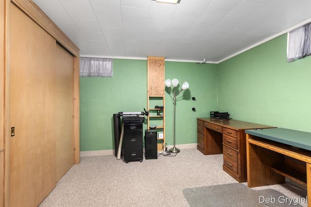 1715 Oswego Street NW, Grand Rapids, MI 49504