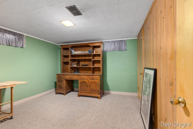 1715 Oswego Street NW, Grand Rapids, MI 49504