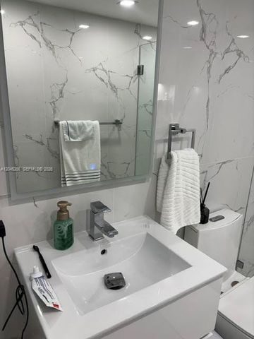 9686 Fontainebleau Boulevard 504, Miami, FL 33172