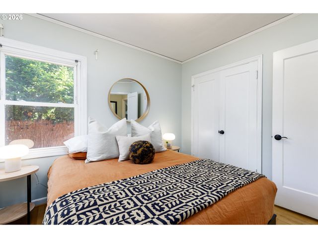 7475 N McKenna Ave, Portland, OR 97203