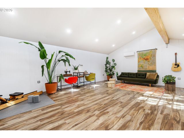 7475 N McKenna Ave, Portland, OR 97203
