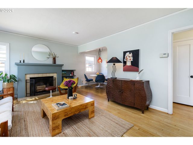 7475 N McKenna Ave, Portland, OR 97203