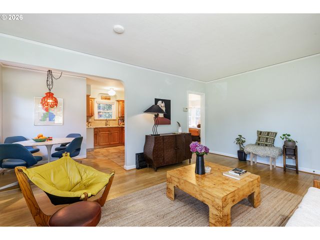7475 N McKenna Ave, Portland, OR 97203