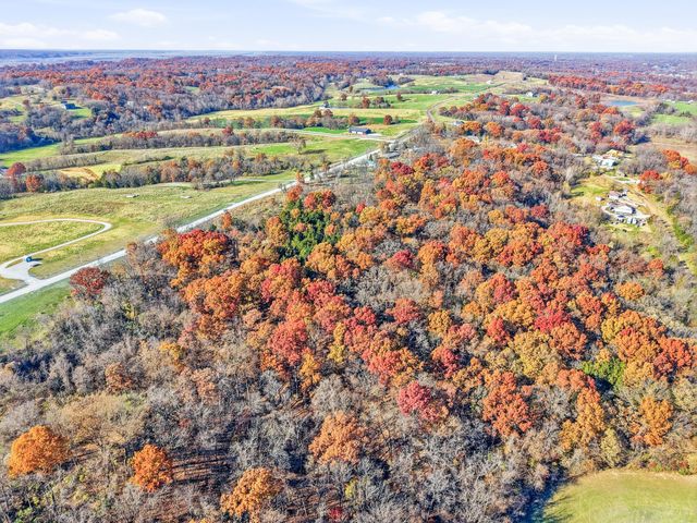 9600 S SMITH HATCHERY RD, Columbia, MO 65203