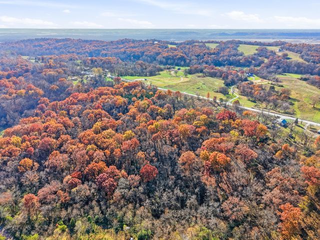 9600 S SMITH HATCHERY RD, Columbia, MO 65203