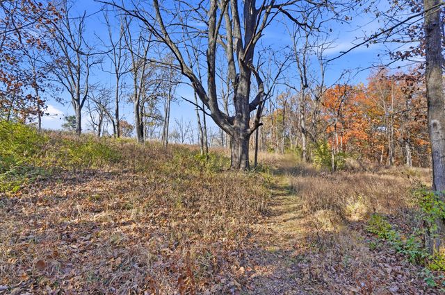 9600 S SMITH HATCHERY RD, Columbia, MO 65203