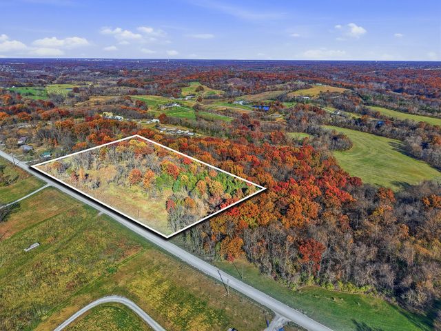 9600 S SMITH HATCHERY RD, Columbia, MO 65203