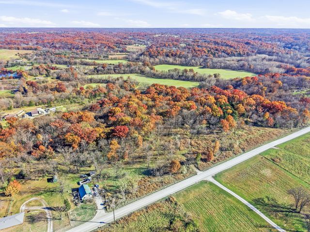 9600 S SMITH HATCHERY RD, Columbia, MO 65203