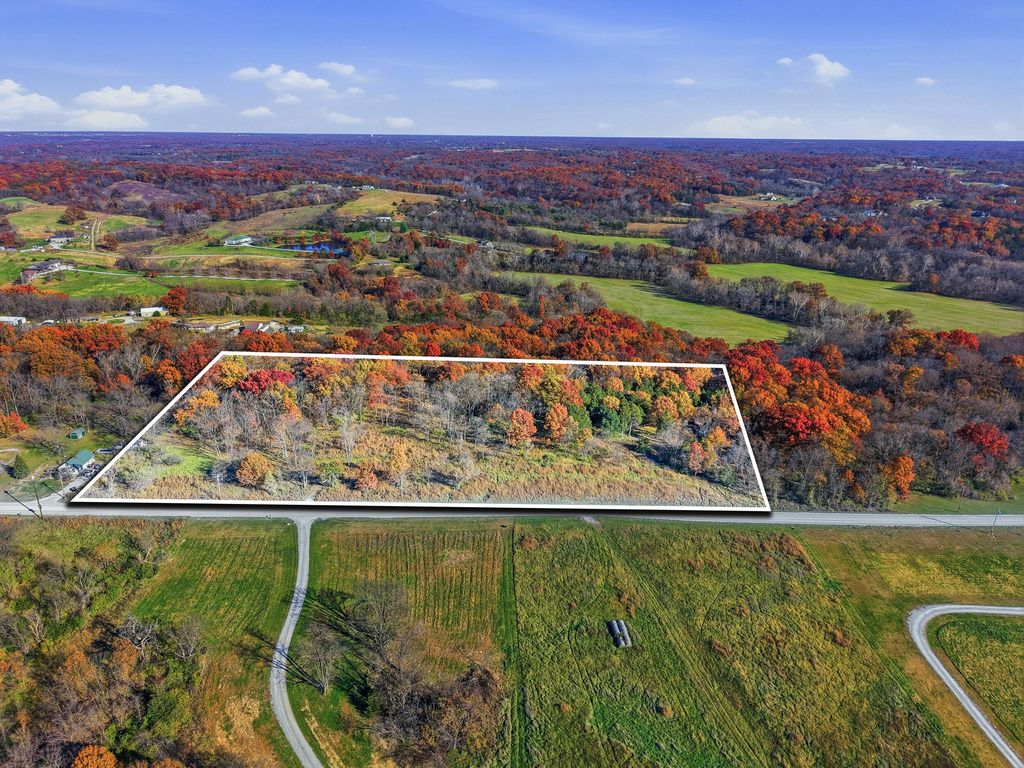 9600 S SMITH HATCHERY RD, Columbia, MO 65203