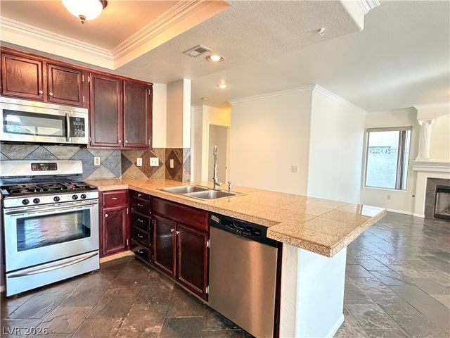 2836 Huber Heights Drive, Las Vegas, NV 89128