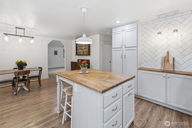 8613 Foster Grove Court NE, Bremerton, WA 98311