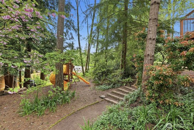 8613 Foster Grove Court NE, Bremerton, WA 98311