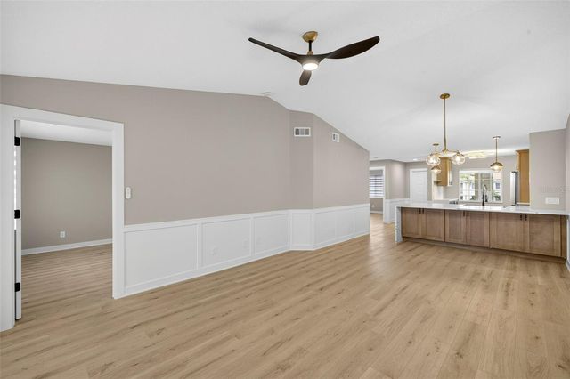 7761 JEWEL LANE 202, Naples, FL 34109