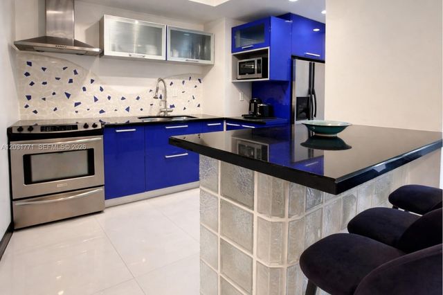 1000 W Ave 216 216, Miami Beach, FL 33139