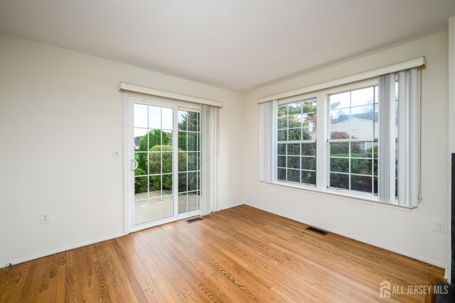 13 Benjamin Franklin Drive, Monroe, NJ 08831
