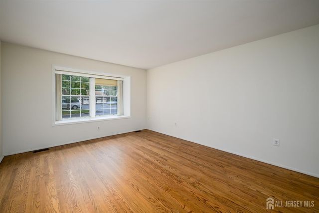 13 Benjamin Franklin Drive, Monroe, NJ 08831