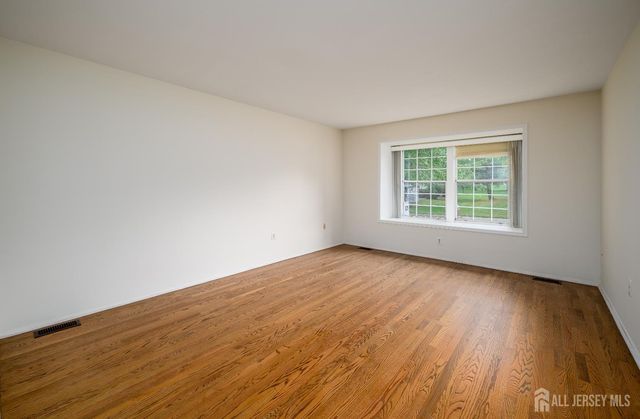 13 Benjamin Franklin Drive, Monroe, NJ 08831