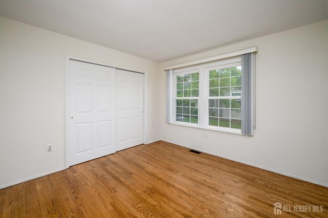 13 Benjamin Franklin Drive, Monroe, NJ 08831