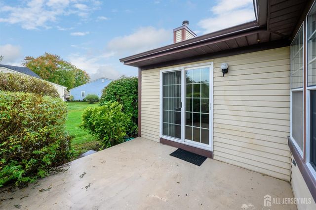 13 Benjamin Franklin Drive, Monroe, NJ 08831