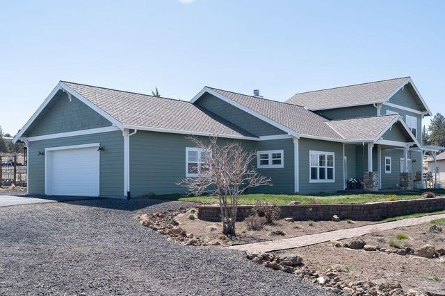 59871 Calgary Loop, Bend, OR 97702