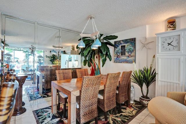 425 SE 11th Ter 204, Dania Beach, FL 33004