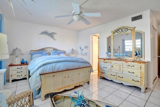 425 SE 11th Ter 204, Dania Beach, FL 33004