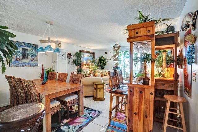 425 SE 11th Ter 204, Dania Beach, FL 33004