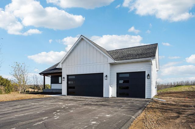18866 Silo Court, Shafer, MN 55074