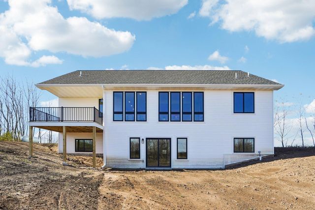 18866 Silo Court, Shafer, MN 55074