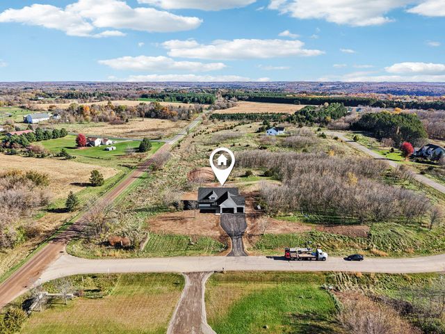 18866 Silo Court, Shafer, MN 55074