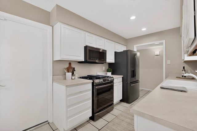 14343 Camino Del Rey NE, Albuquerque, NM 87123