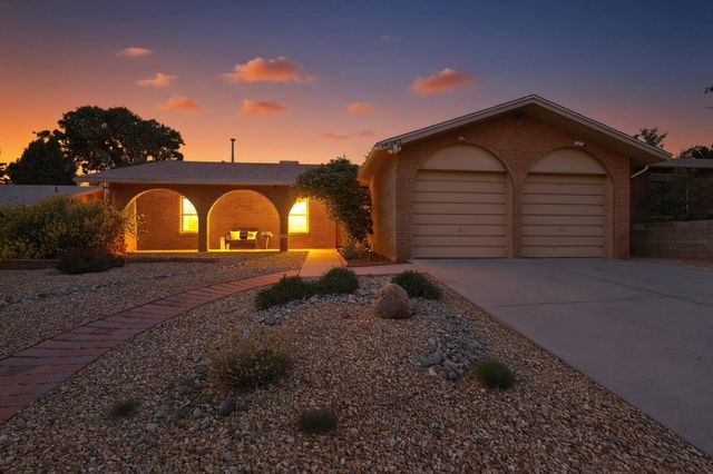 14343 Camino Del Rey NE, Albuquerque, NM 87123