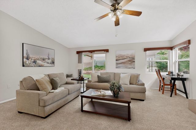 14343 Camino Del Rey NE, Albuquerque, NM 87123