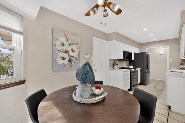 14343 Camino Del Rey NE, Albuquerque, NM 87123