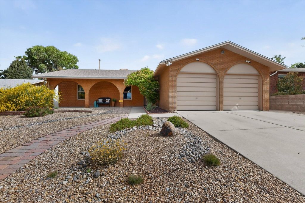 14343 Camino Del Rey NE, Albuquerque, NM 87123