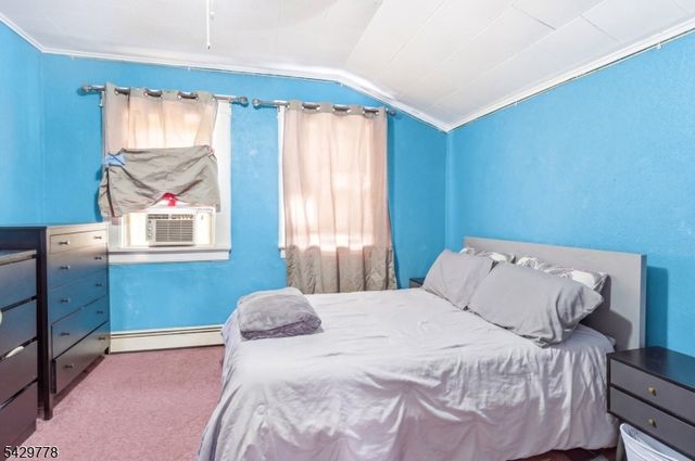 73 Knickerbocker Ave, Paterson City, NJ 07503